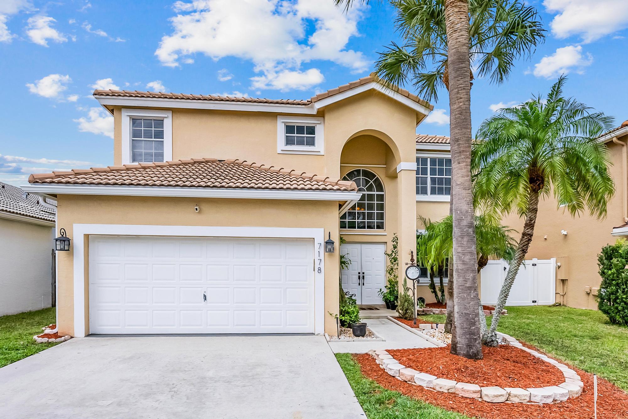 7178 Lake Island Drive