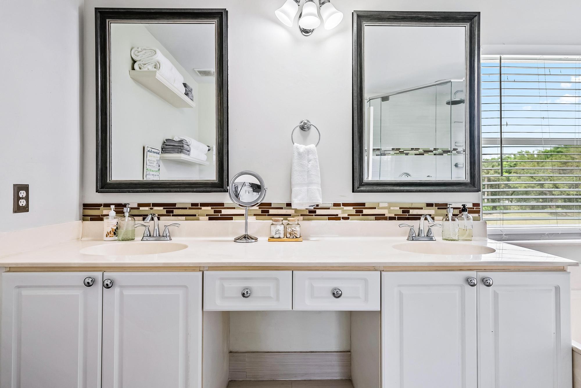 7178 Lake Island Drive