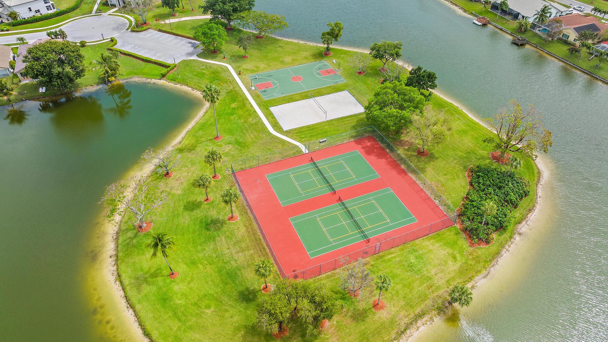 7178 Lake Island Drive