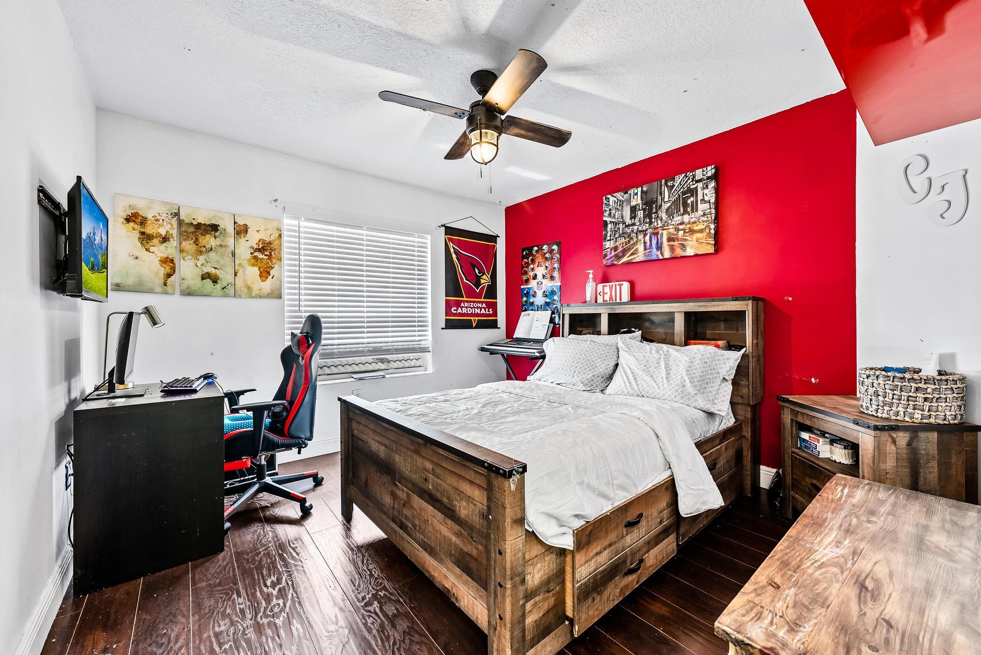 7178 Lake Island Drive