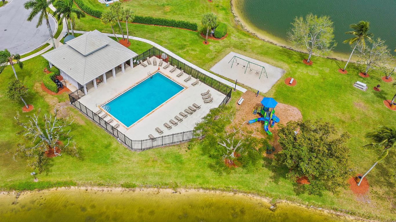 7178 Lake Island Drive