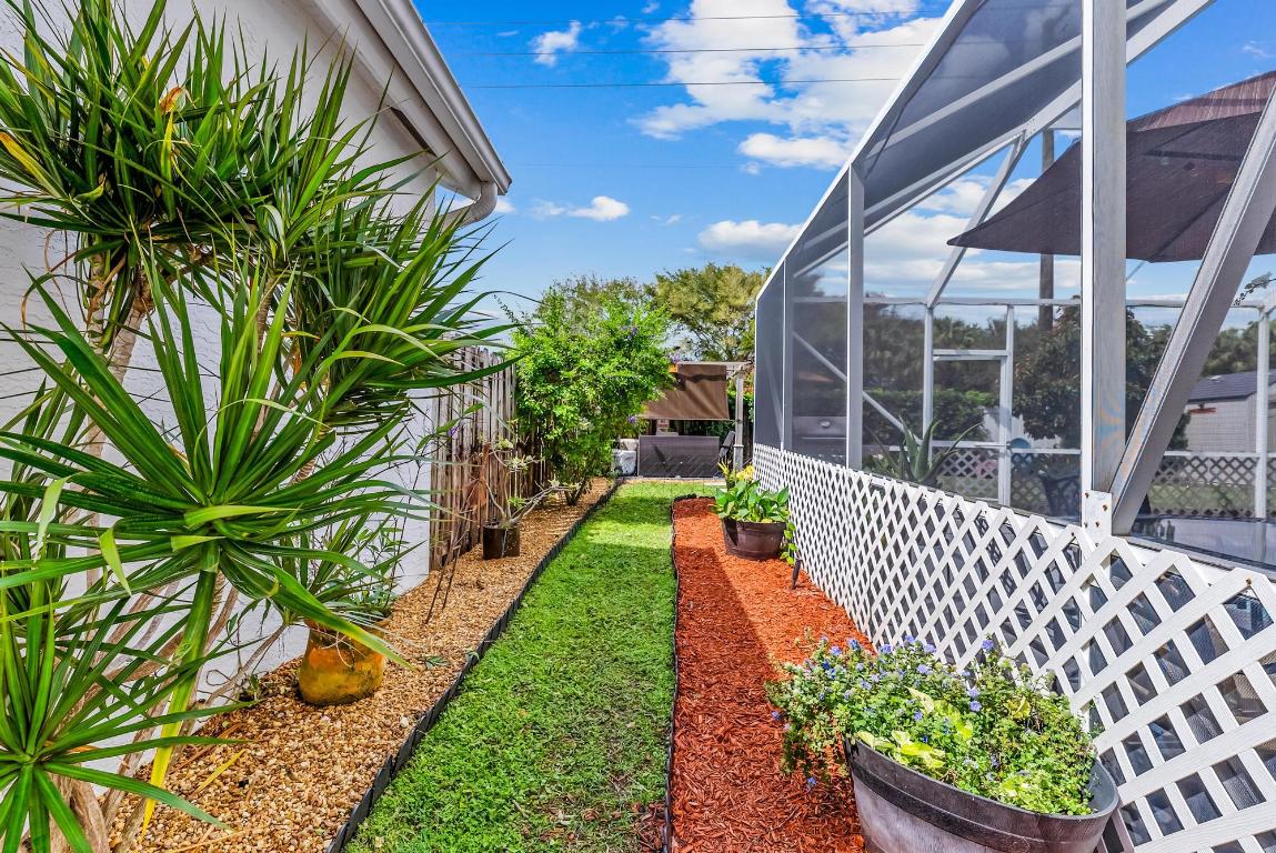 7178 Lake Island Drive