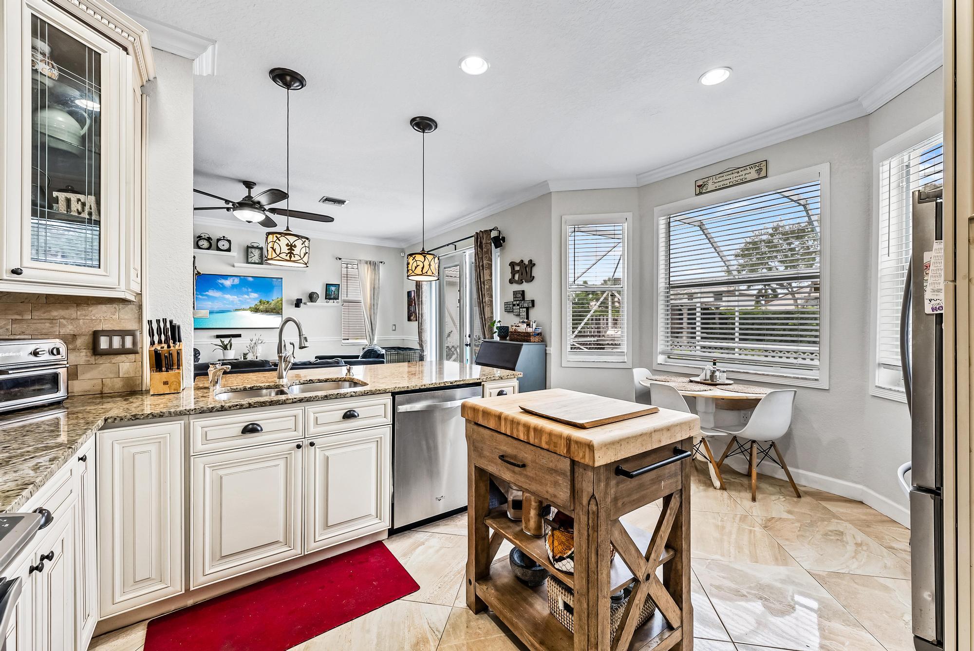 7178 Lake Island Drive