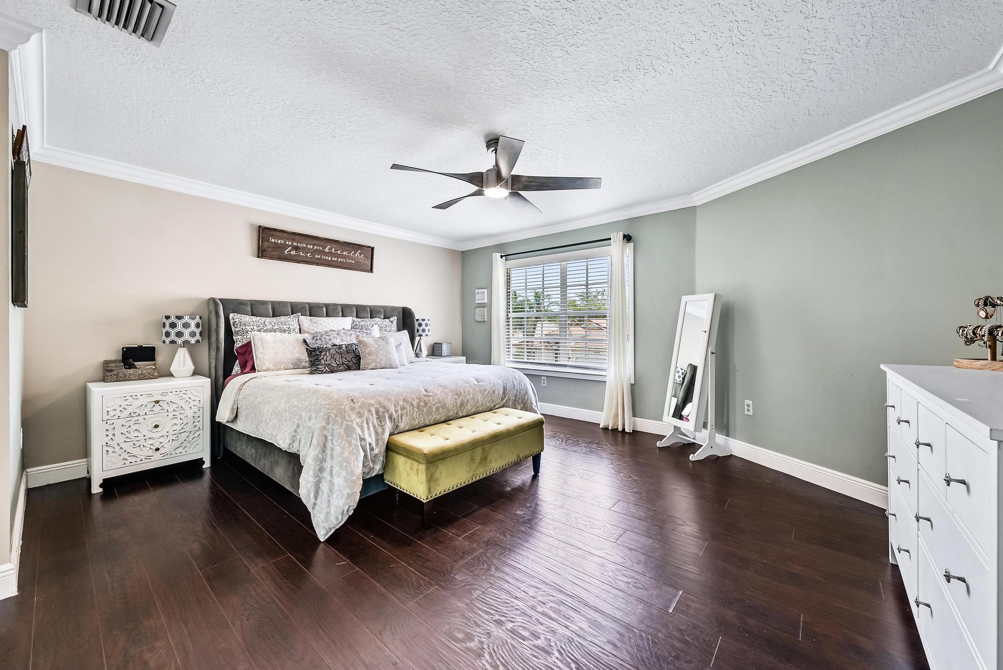 7178 Lake Island Drive