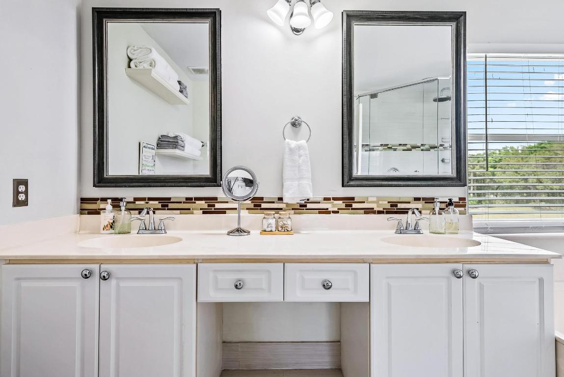 7178 Lake Island Drive