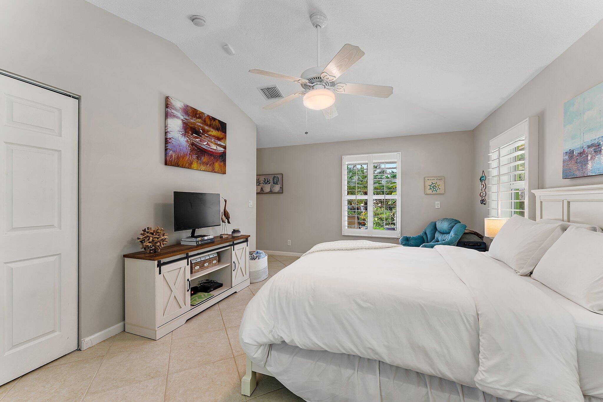15864 72nd Drive N