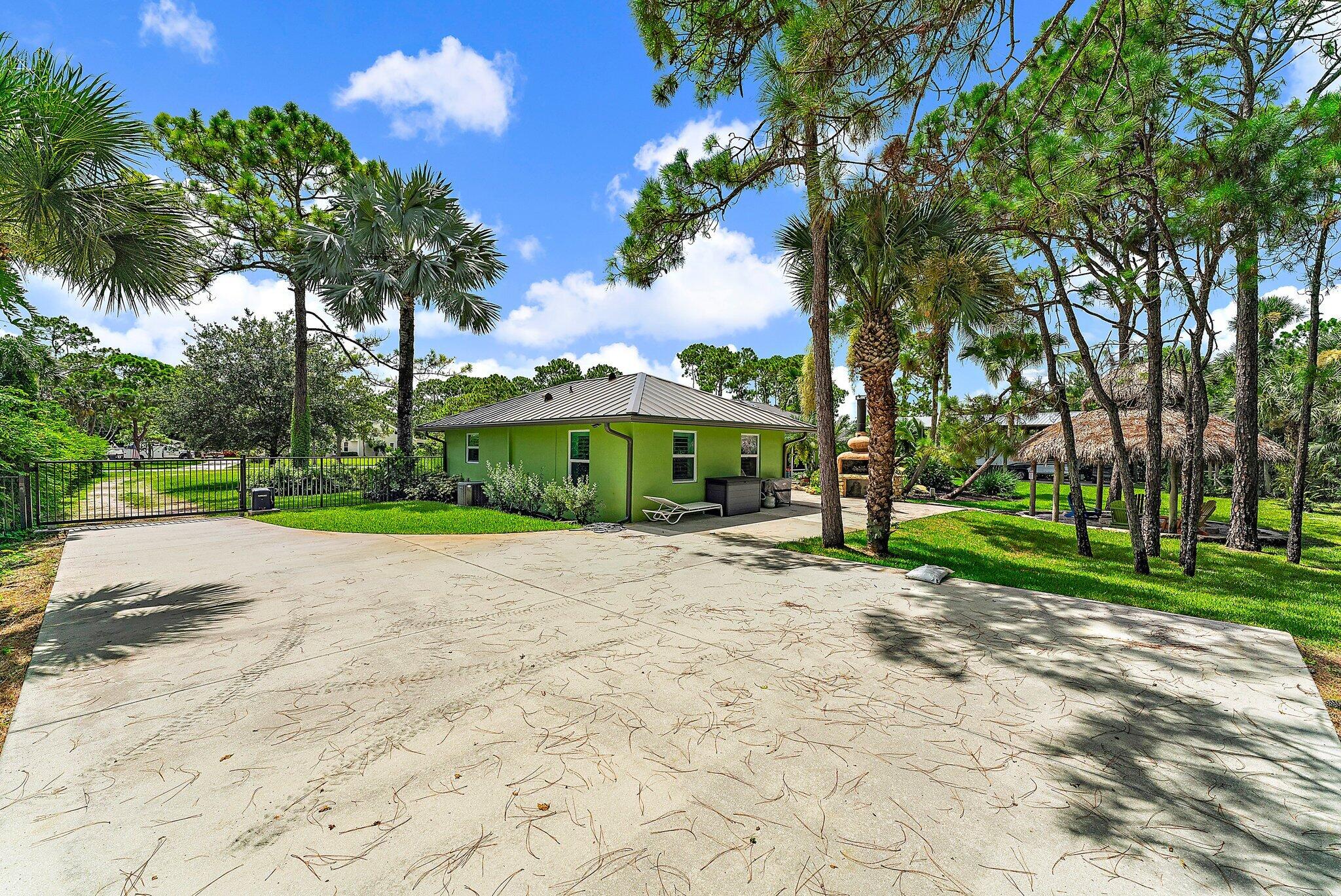 15864 72nd Drive N