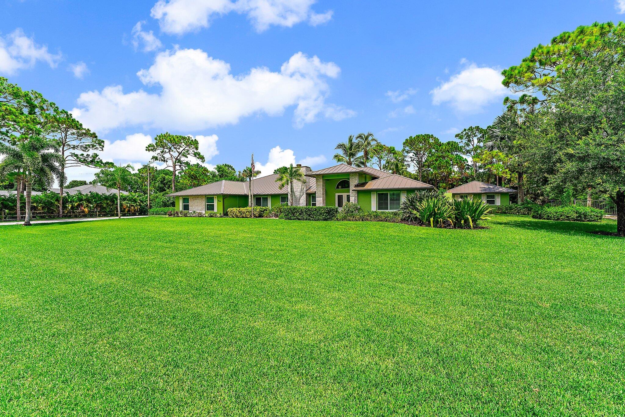 15864 72nd Drive N