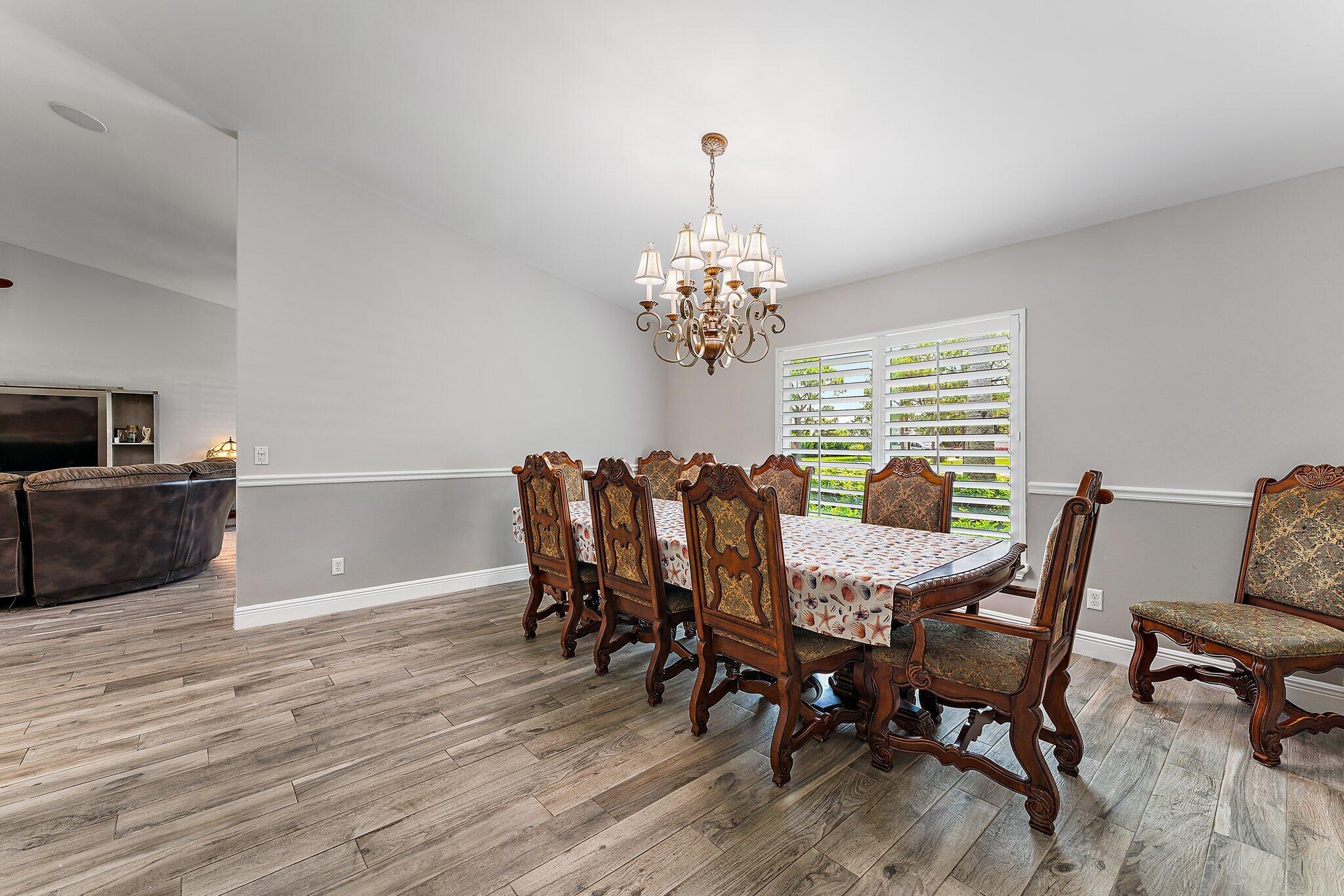 15864 72nd Drive N