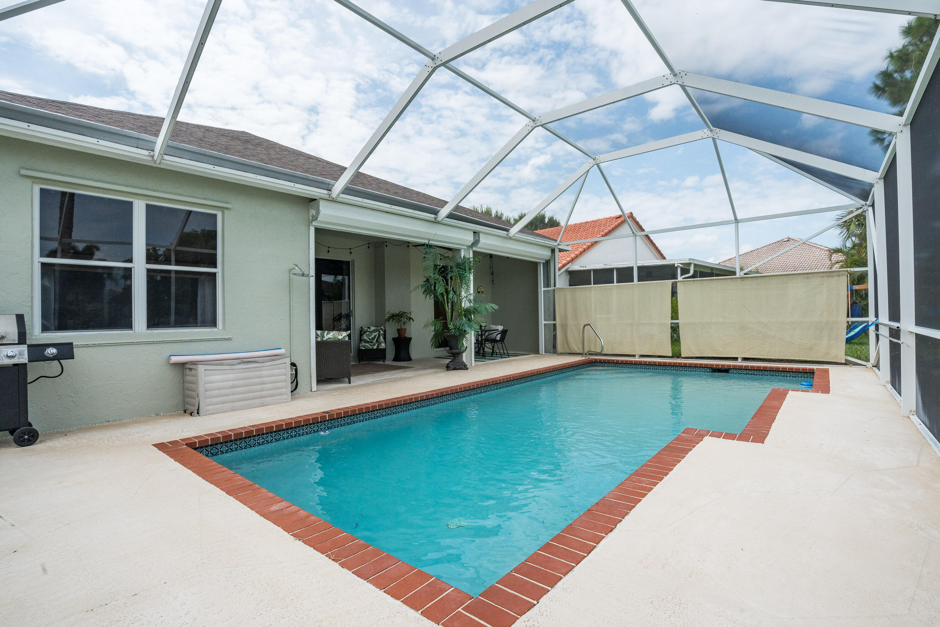 142 Derby Lane
