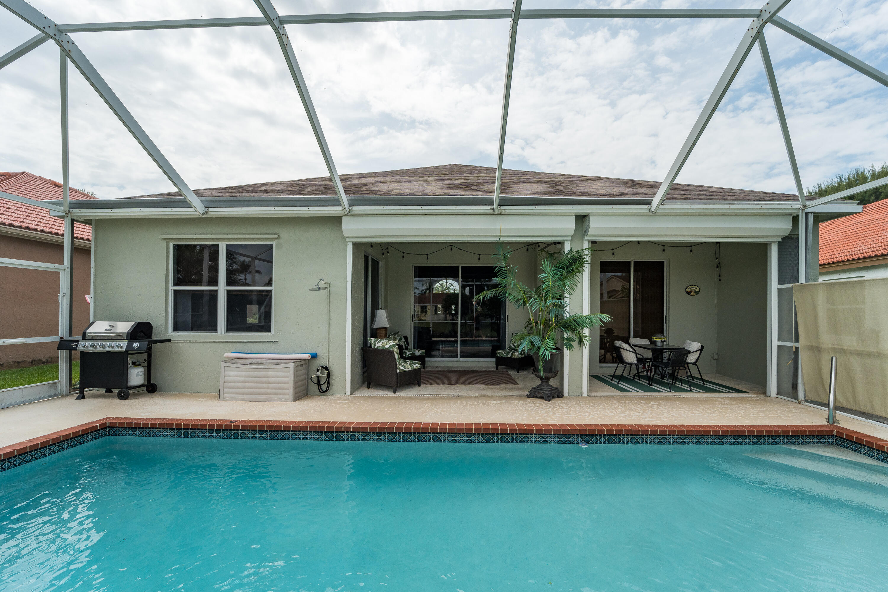 142 Derby Lane