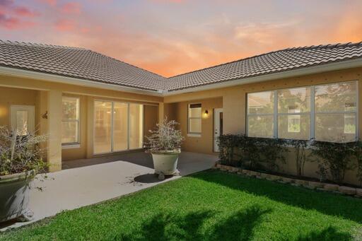 7618 SE Heritage Boulevard