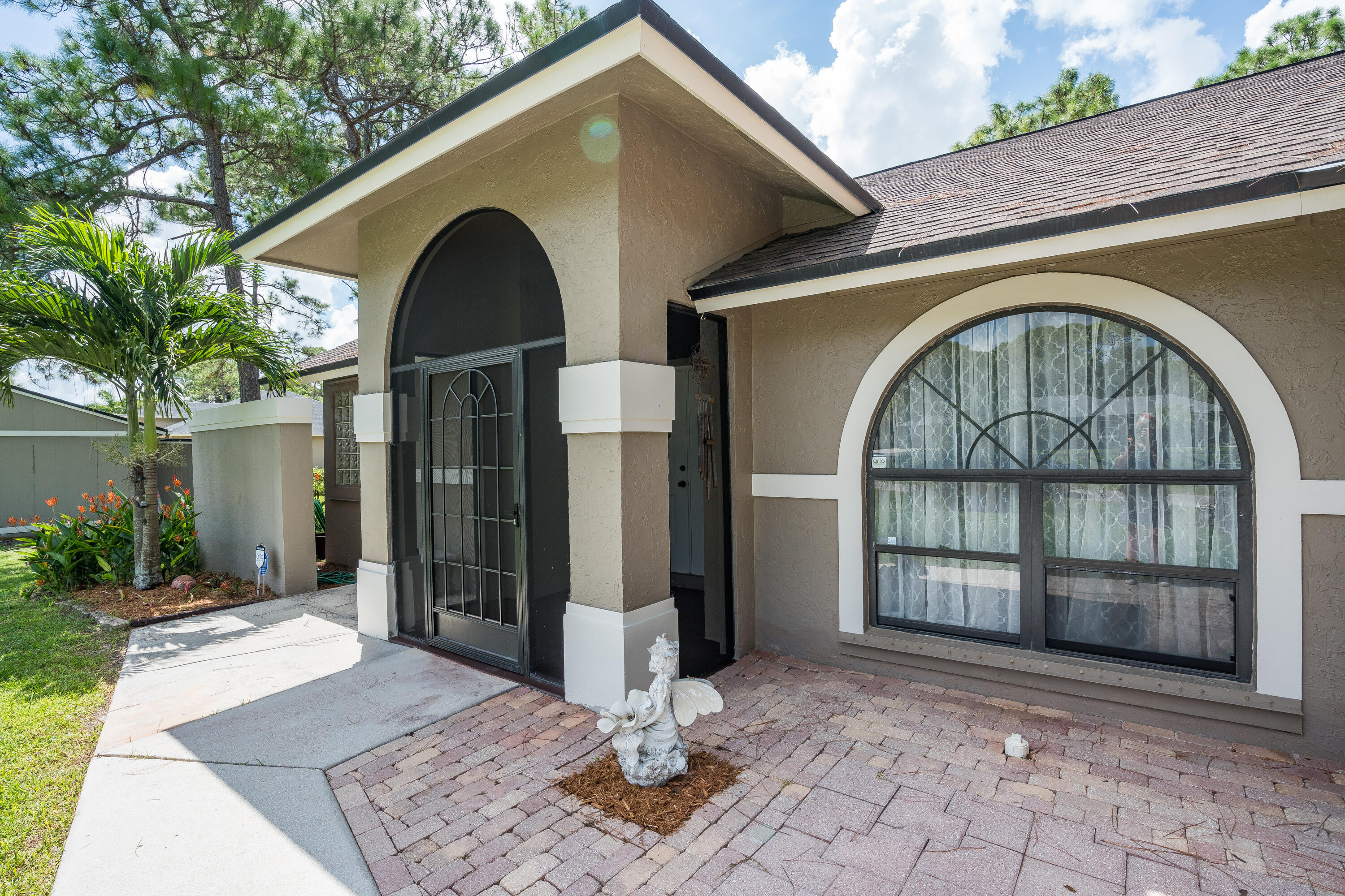 16856 70th Street N