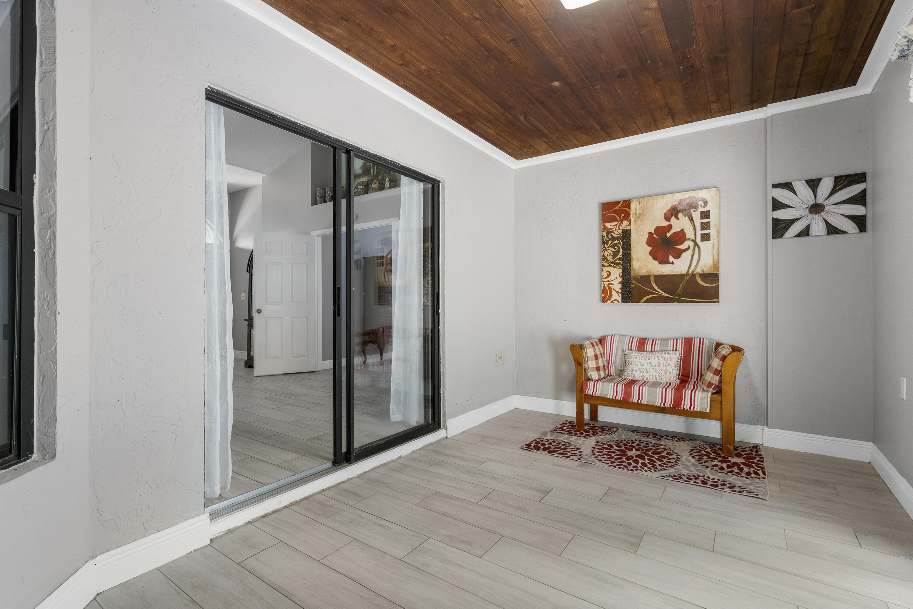 16856 70th Street N