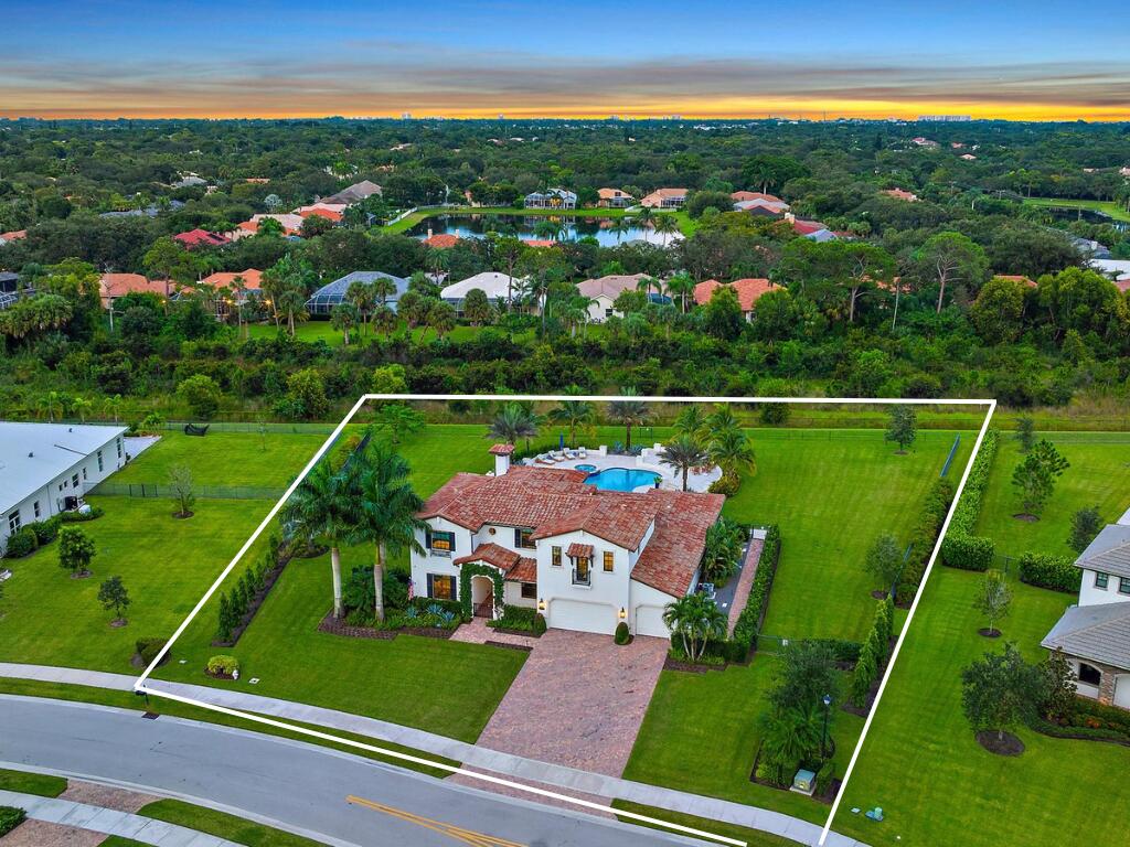 8164 SE Old Plantation Circle