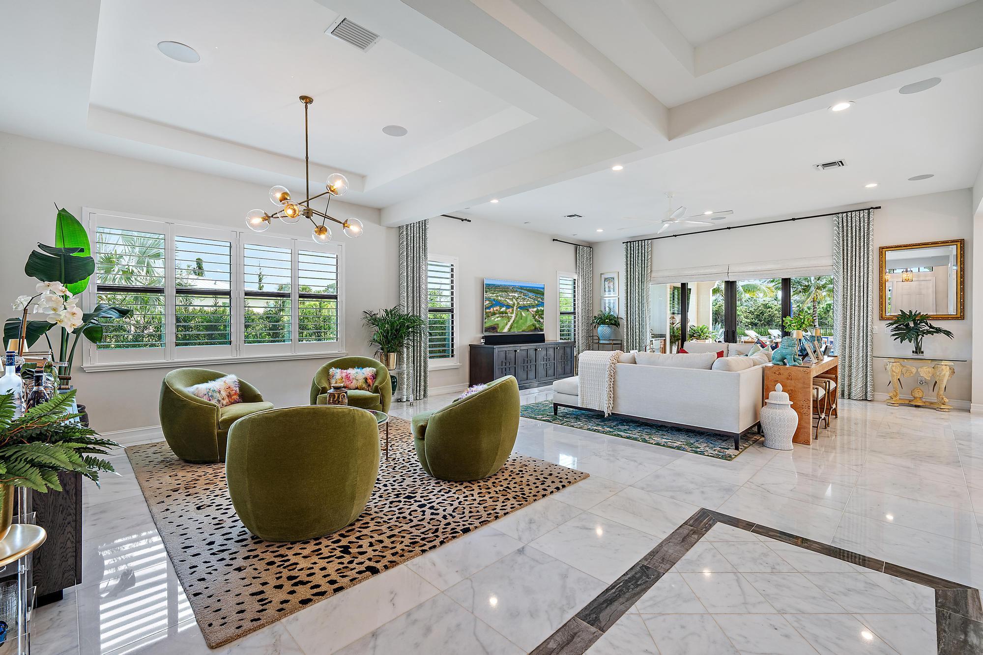 8164 SE Old Plantation Circle