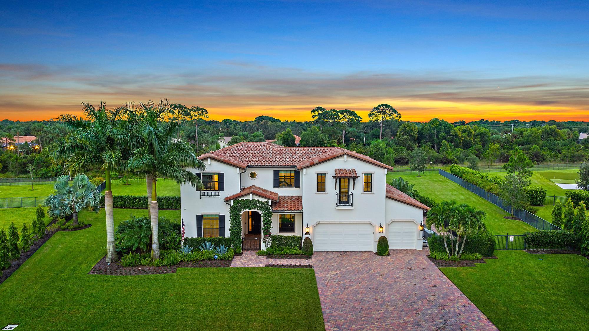 8164 SE Old Plantation Circle