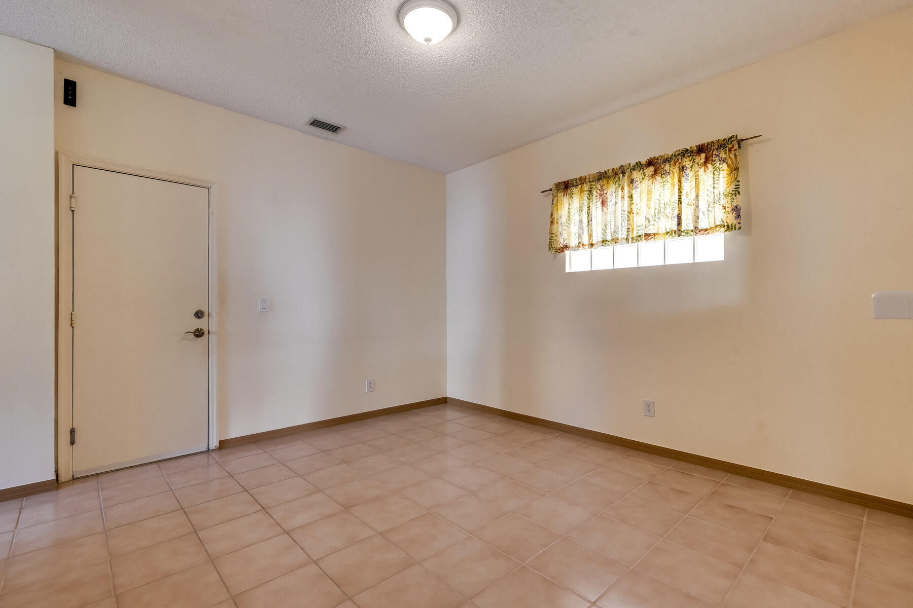 11109 NW 34th Court