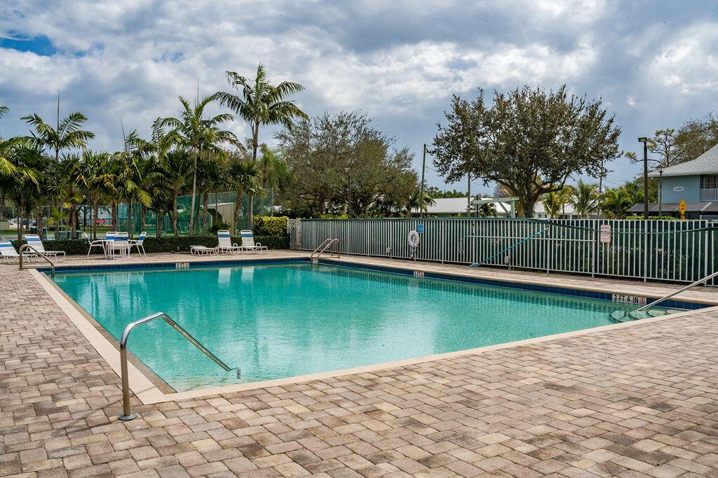 6270 Riverwalk Lane 5