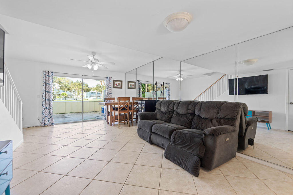 6270 Riverwalk Lane 5