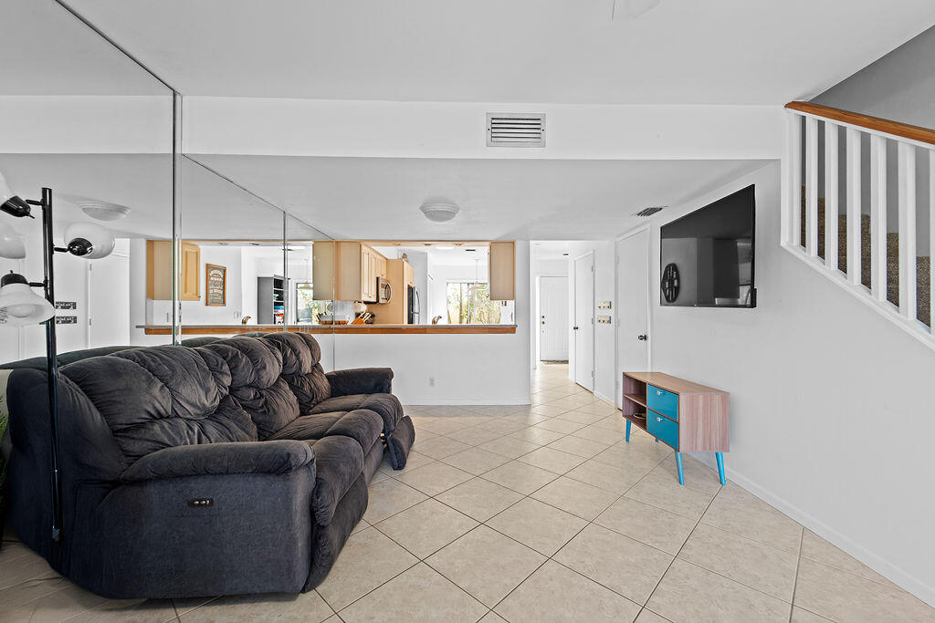 6270 Riverwalk Lane 5