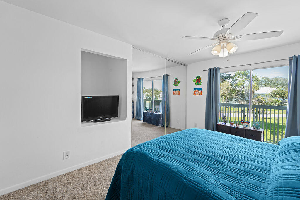 6270 Riverwalk Lane 5