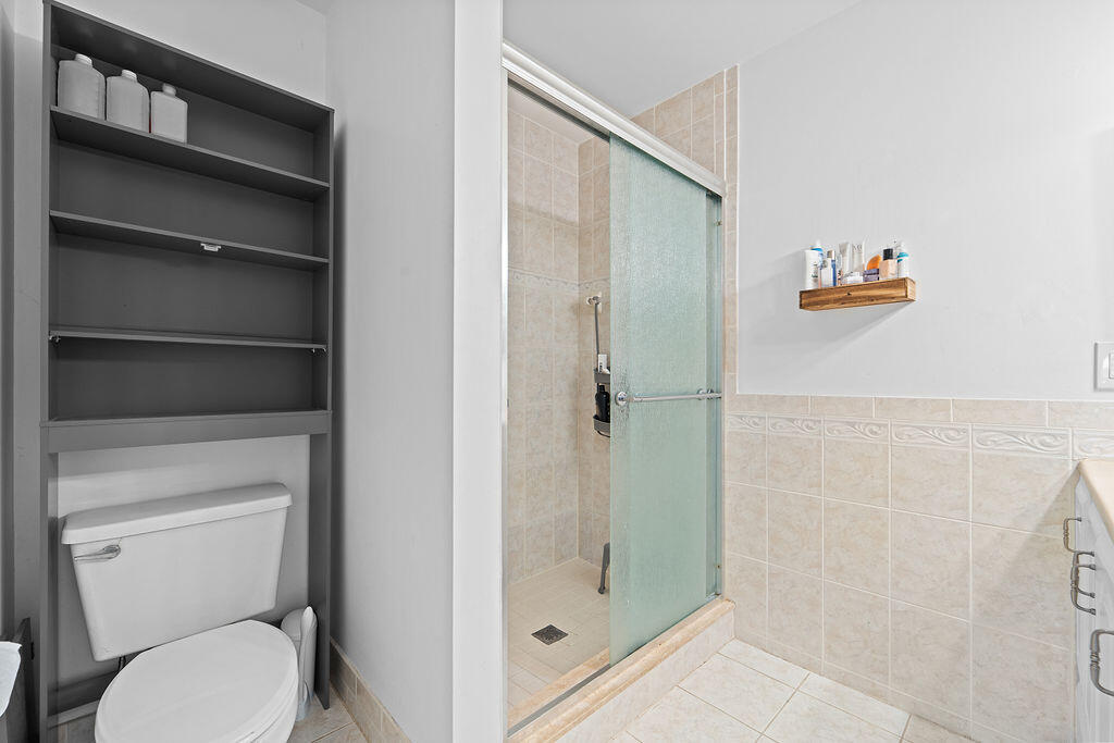 6270 Riverwalk Lane 5