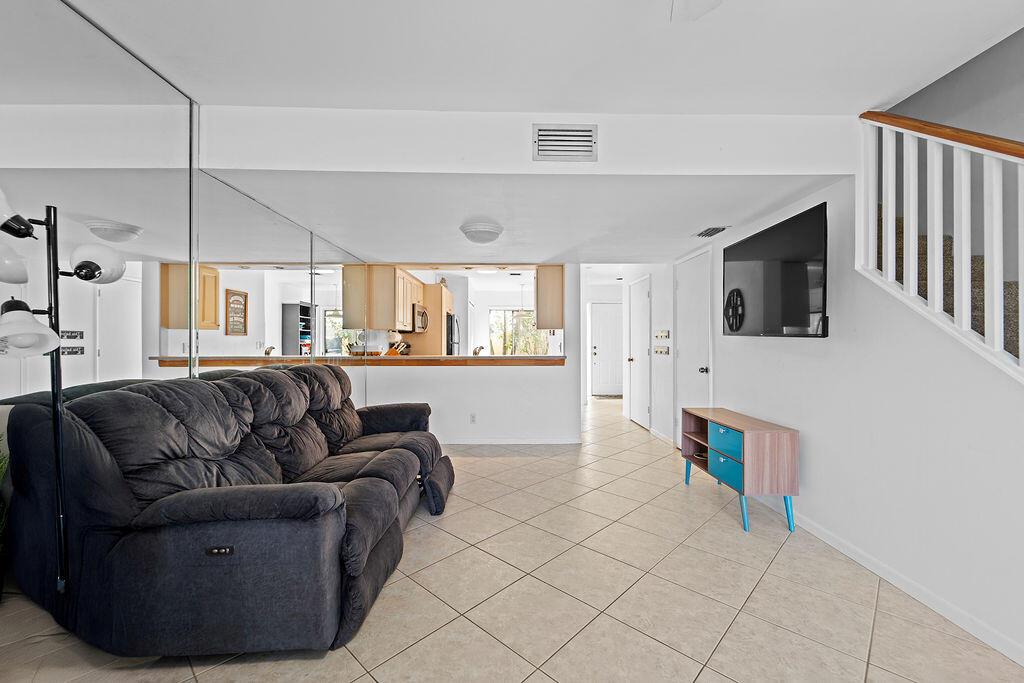 6270 Riverwalk Lane 5