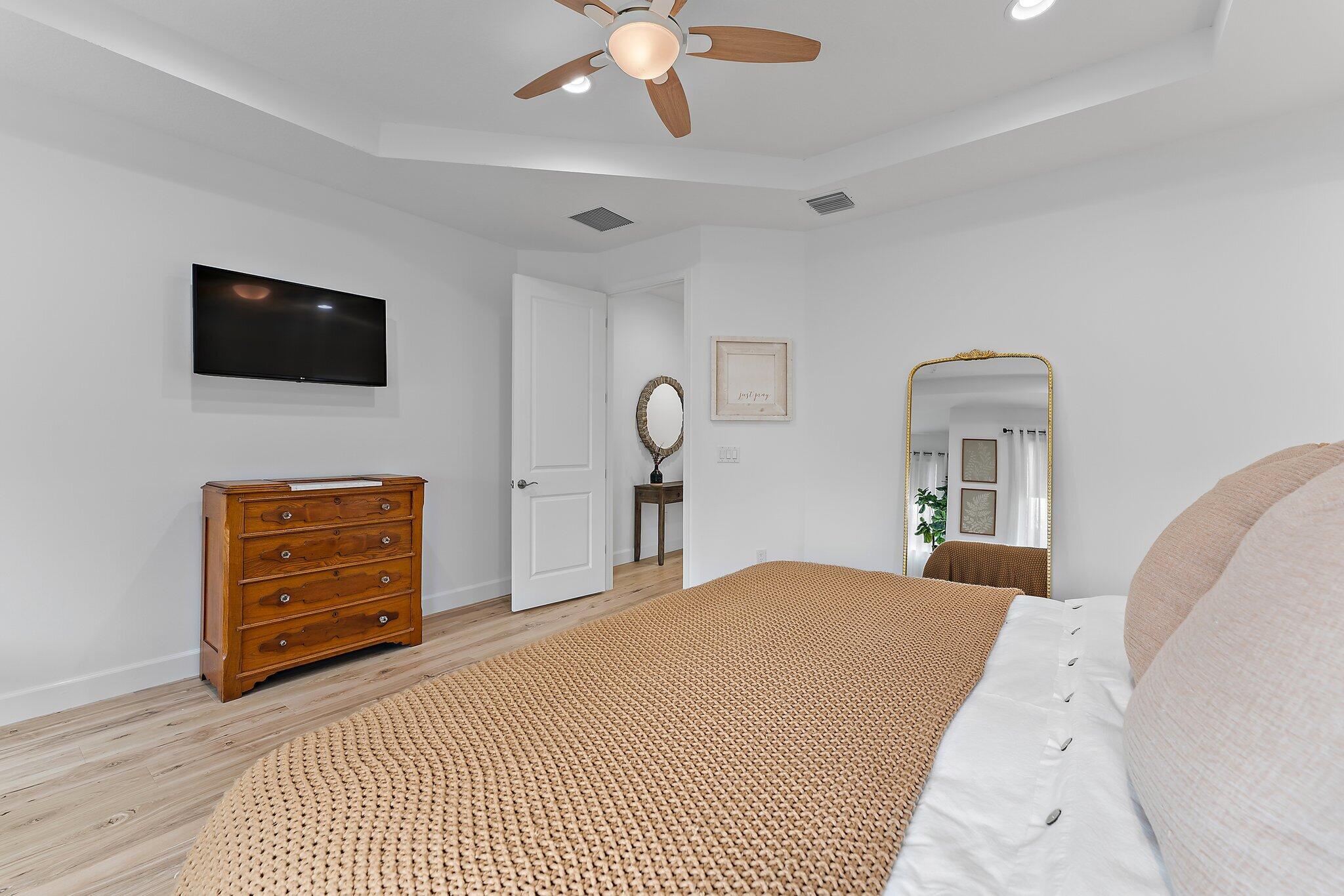 16300 Oakview Drive