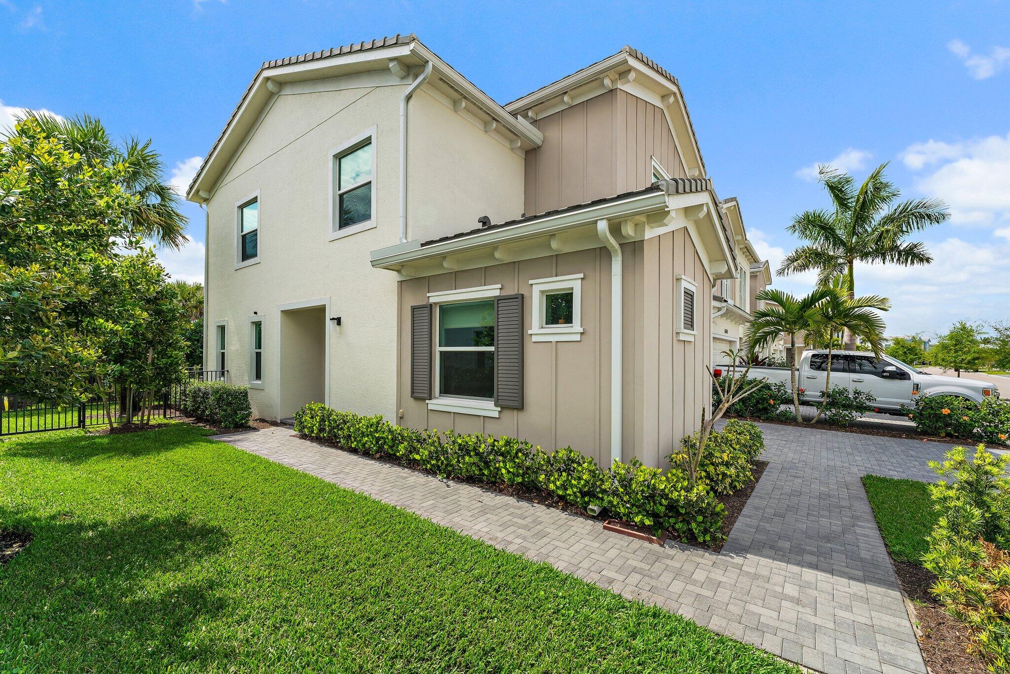16300 Oakview Drive