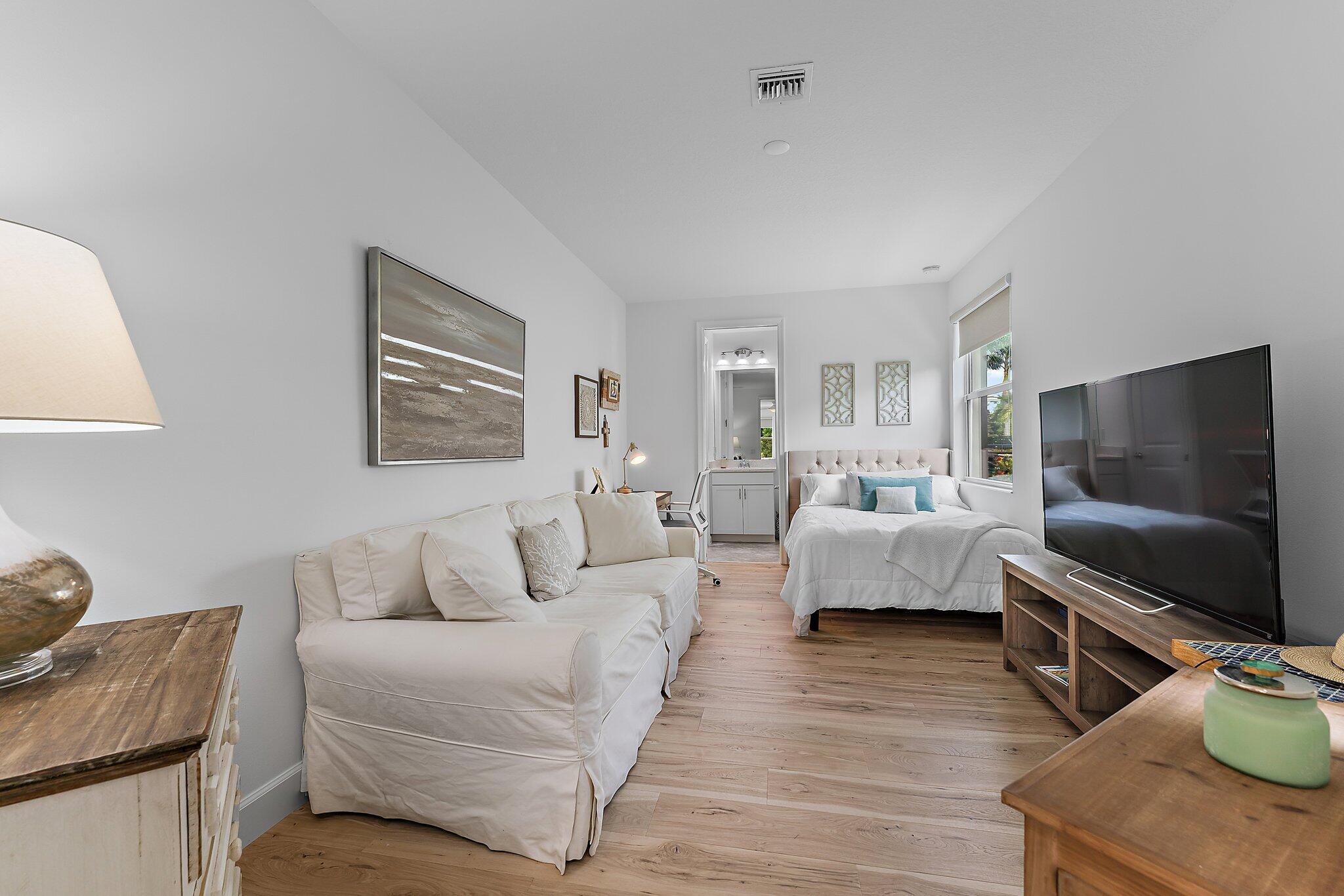 16300 Oakview Drive