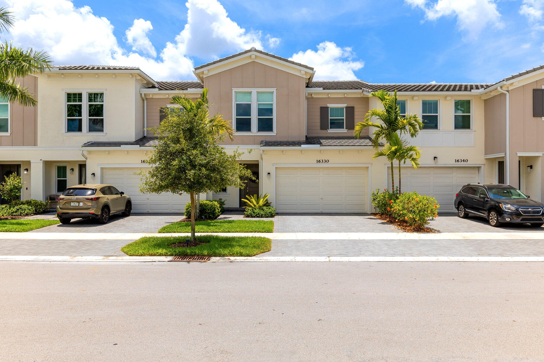 16330 Oakview Drive