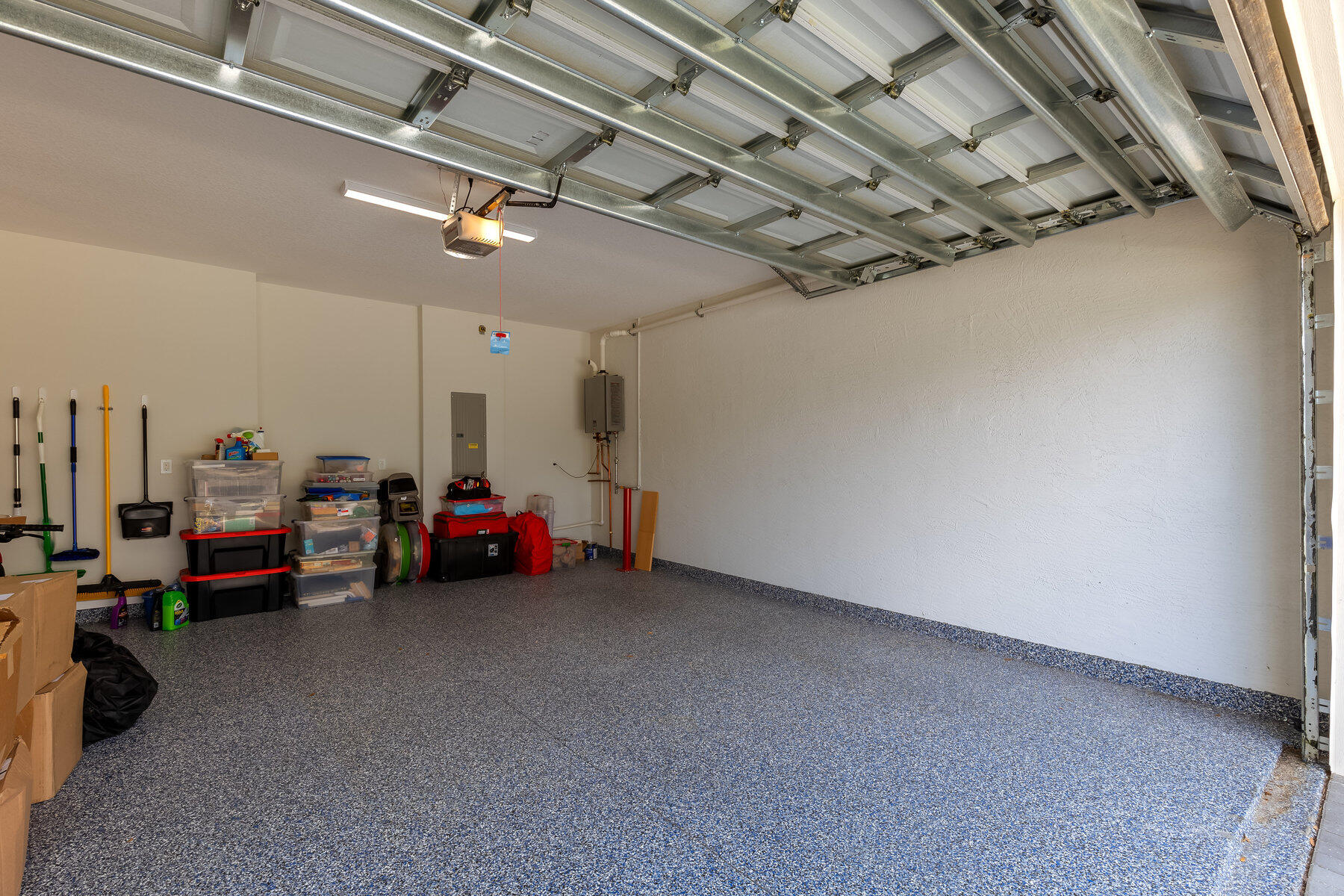 16330 Oakview Drive
