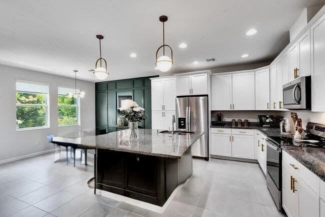 16330 Oakview Drive
