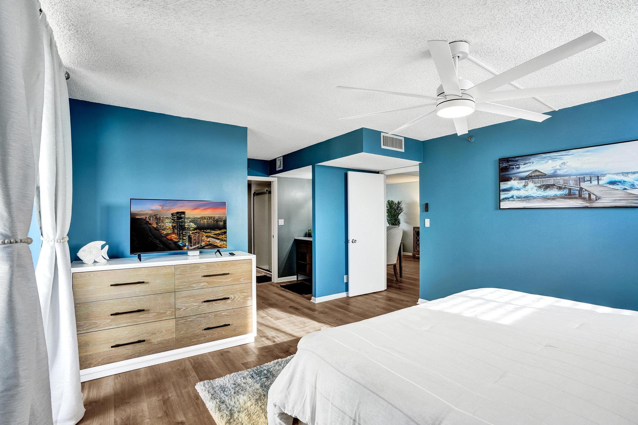 300 Ocean Trail Way 410