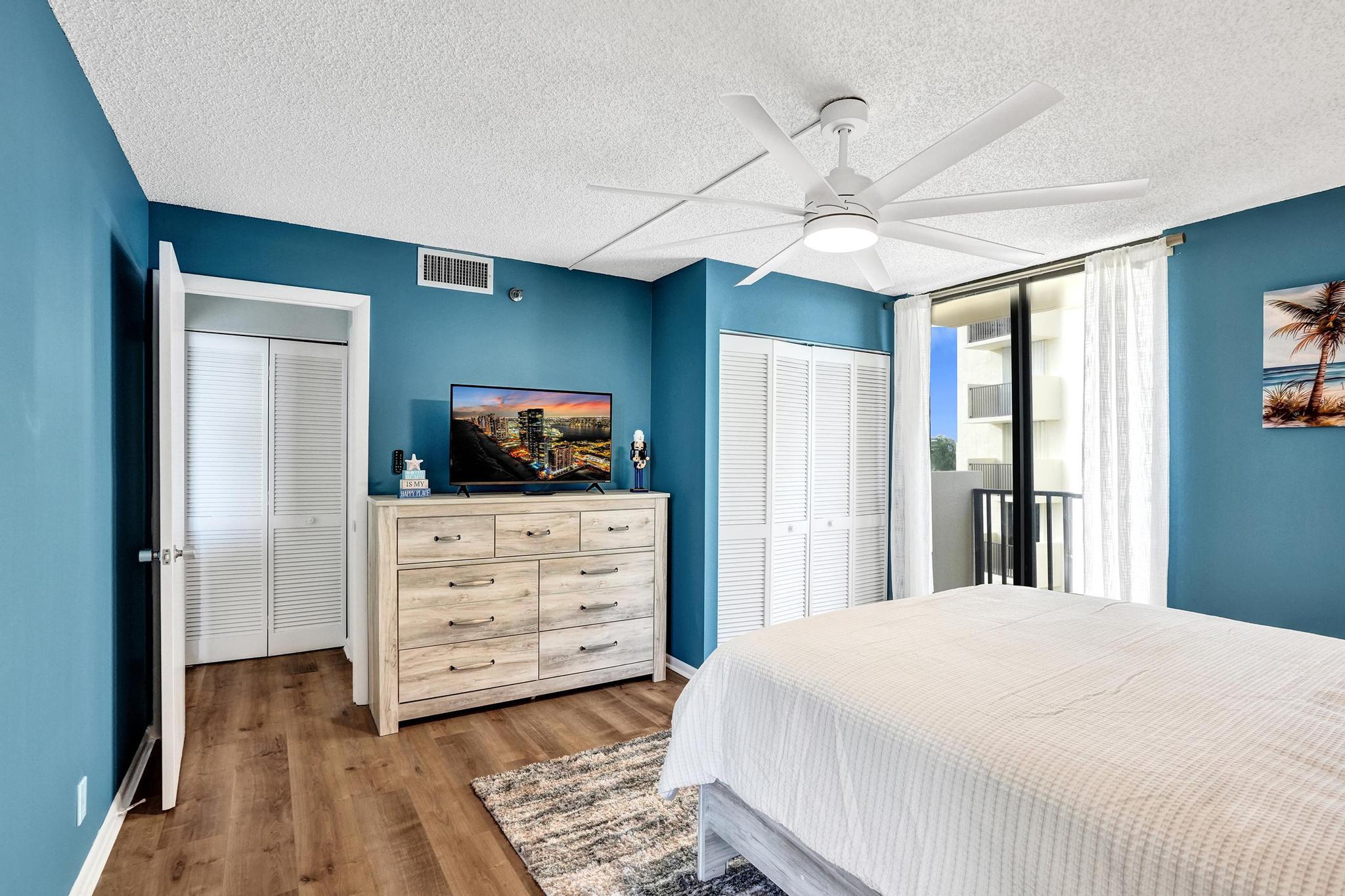 300 Ocean Trail Way 410