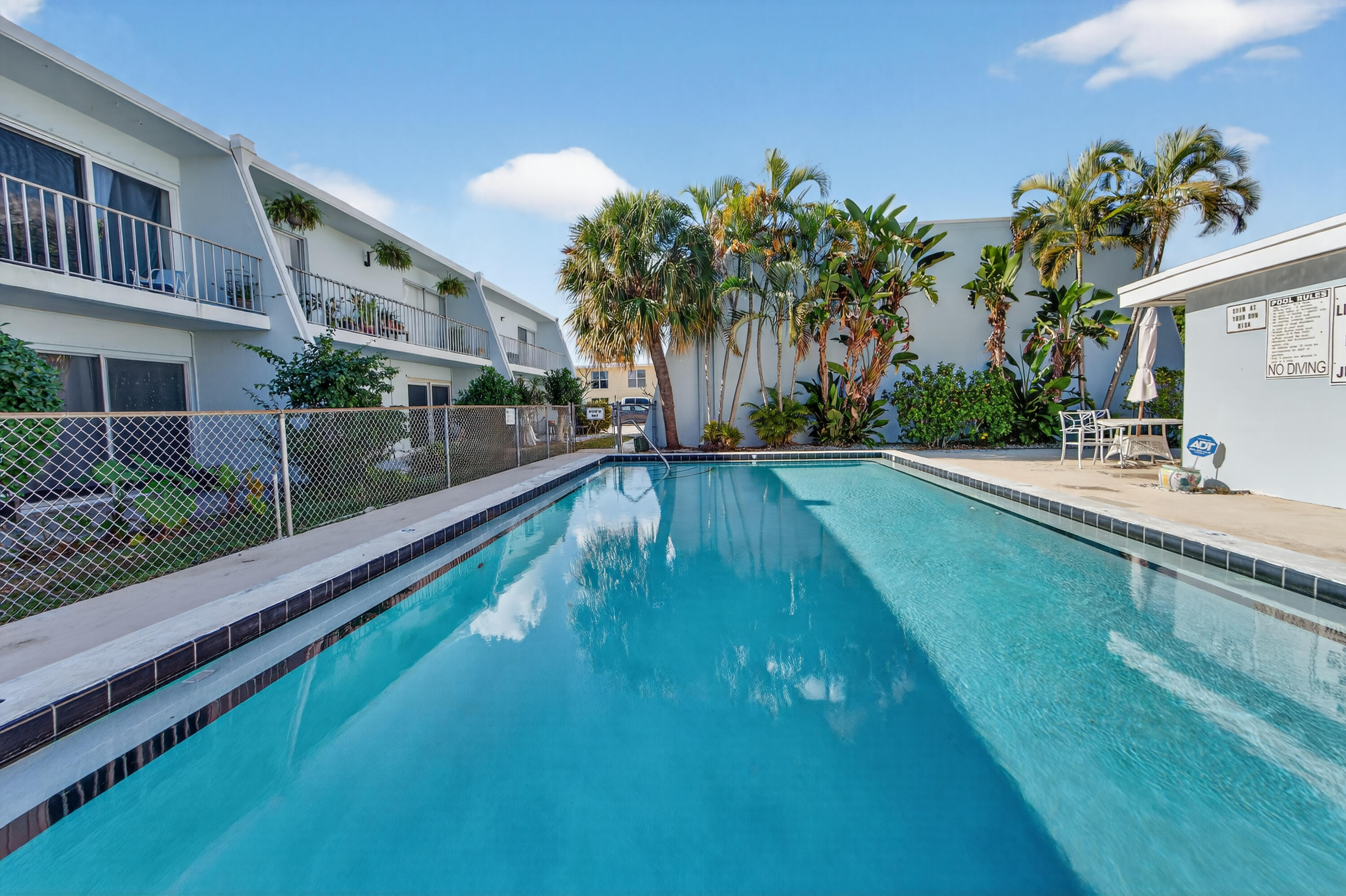 725 Hummingbird Way 103