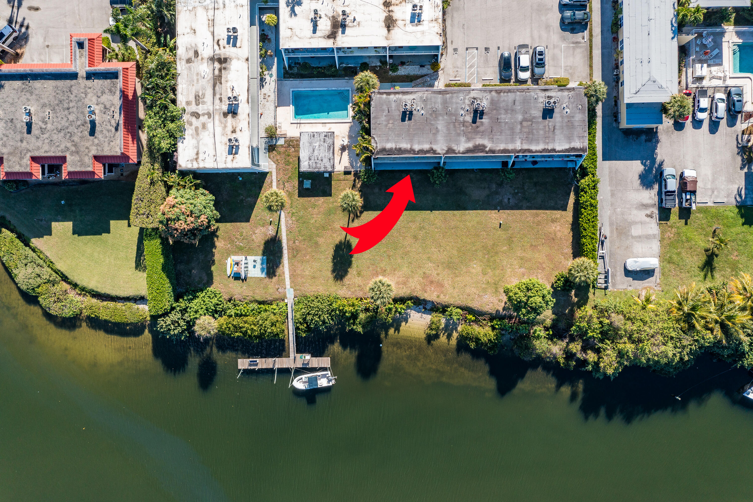 725 Hummingbird Way 103