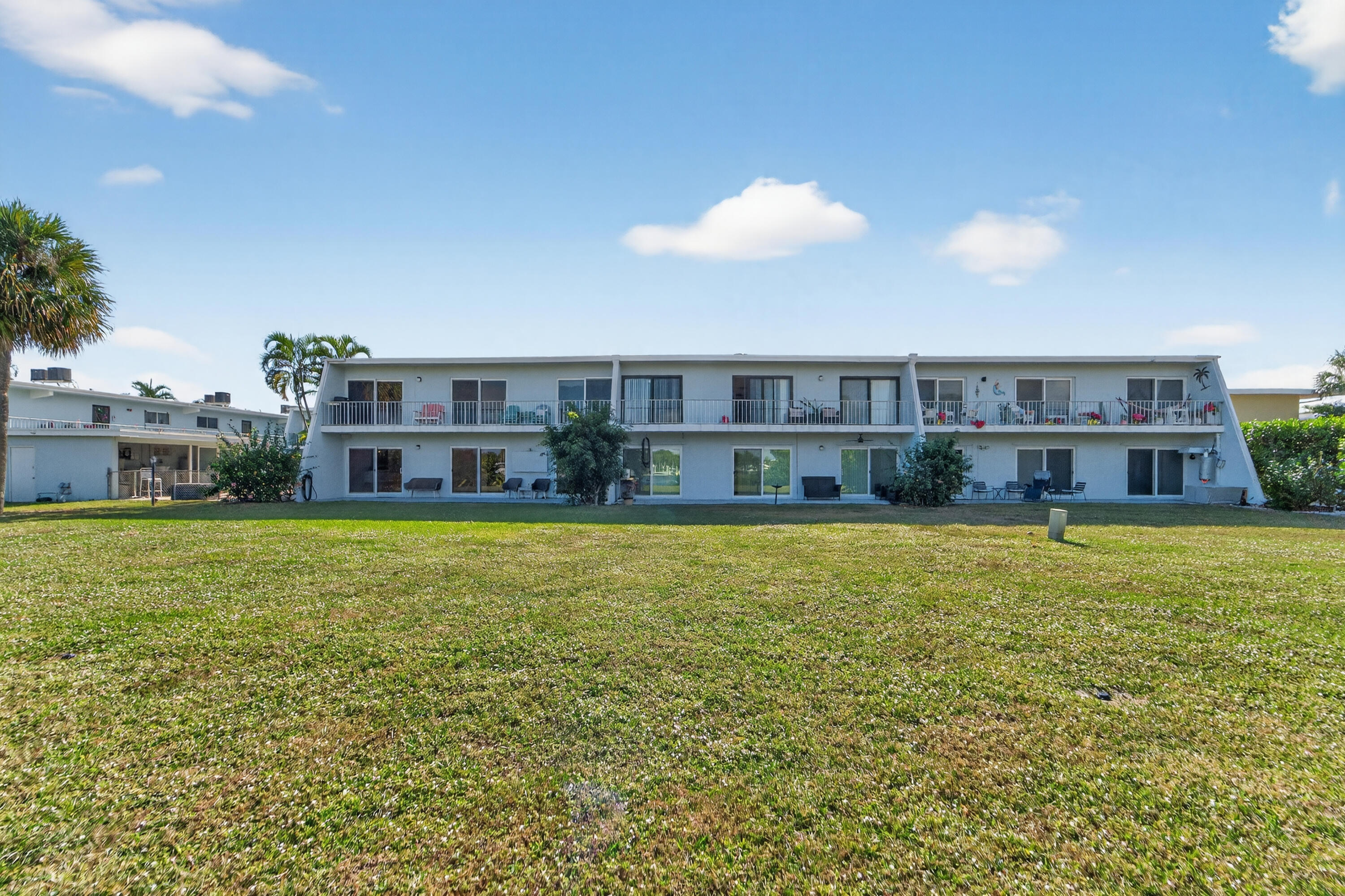 725 Hummingbird Way 103