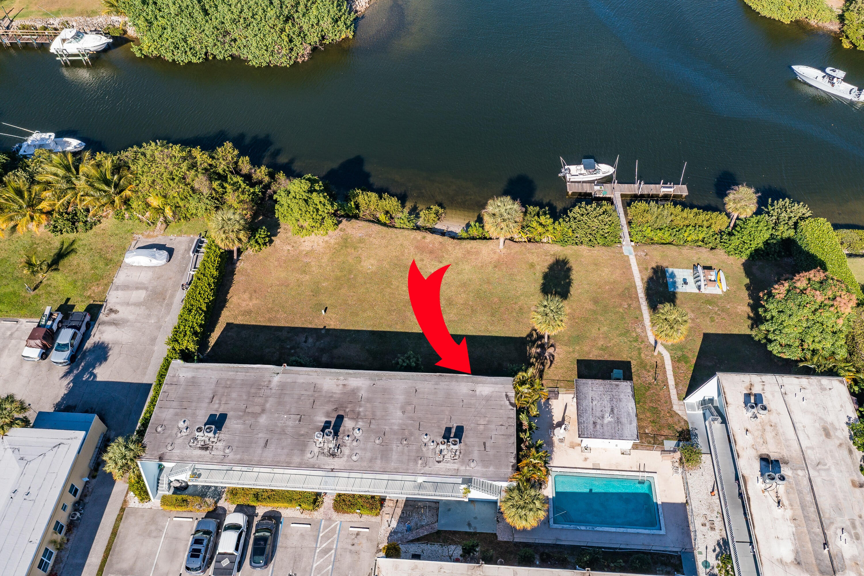 725 Hummingbird Way 103