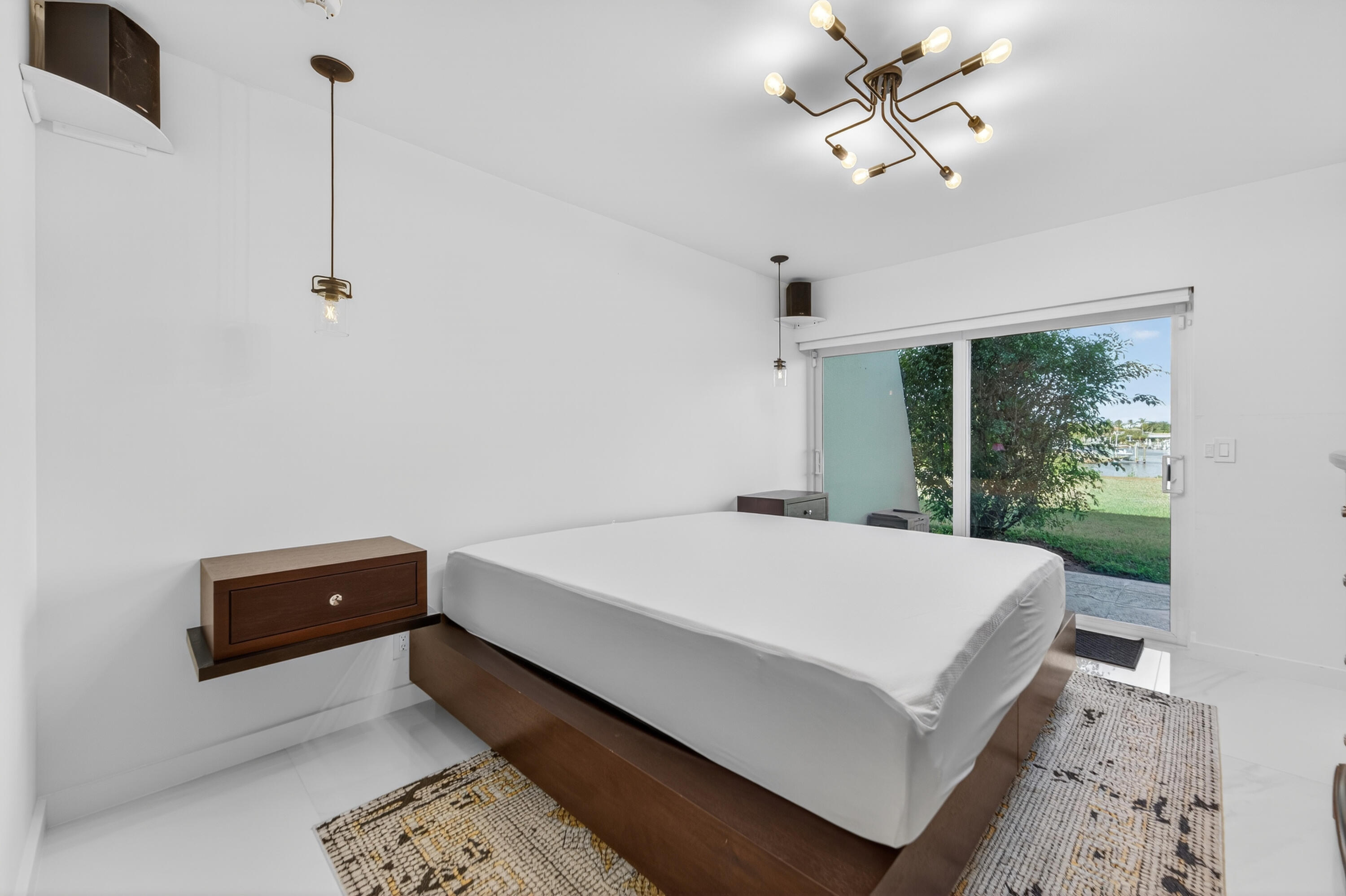 725 Hummingbird Way 103