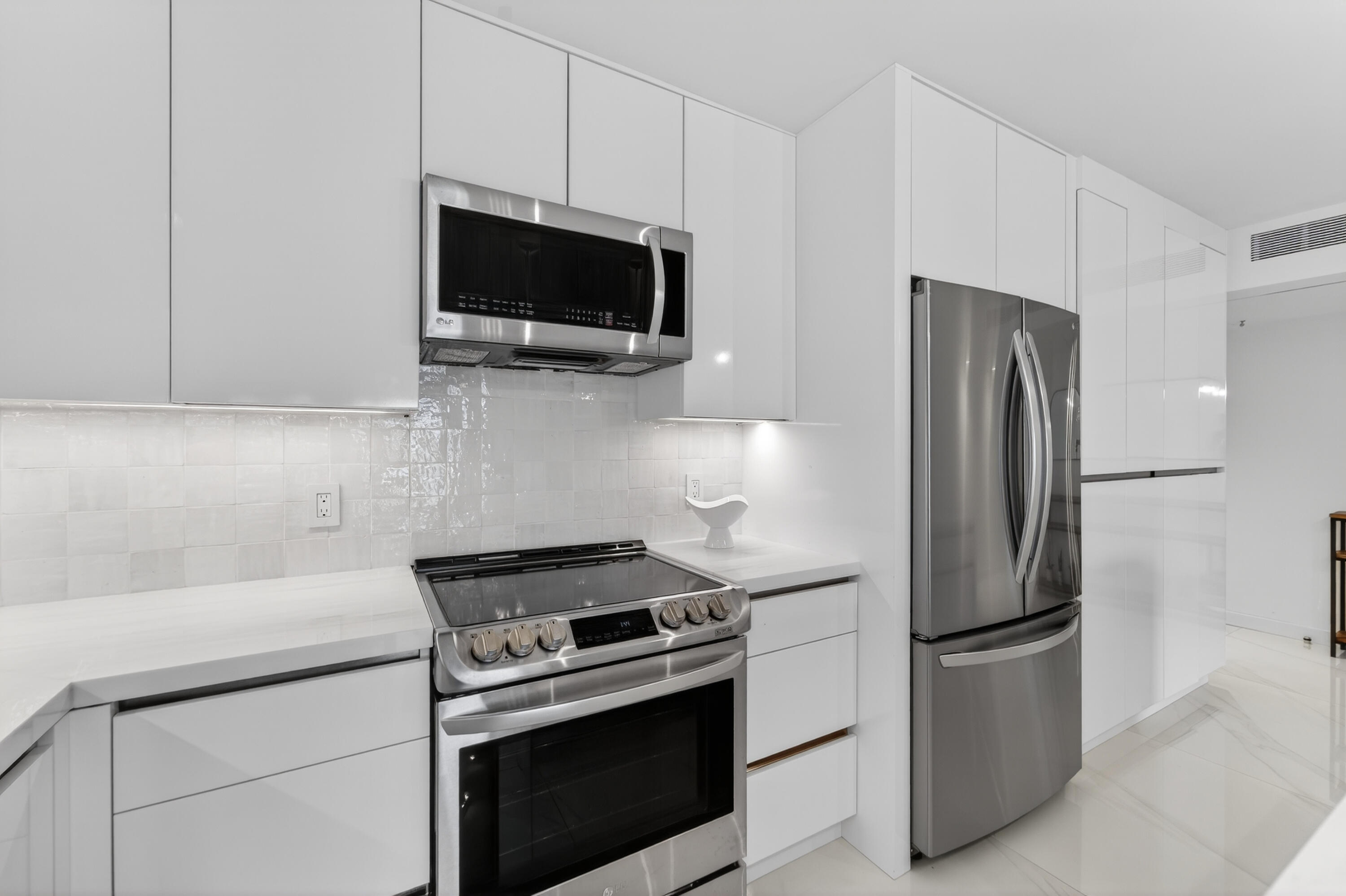 725 Hummingbird Way 103