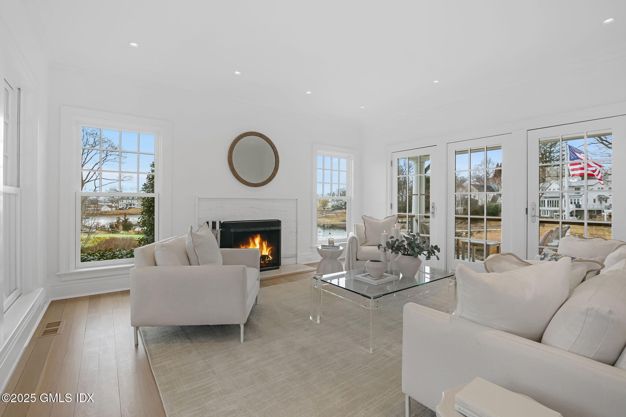 18 Shoal Point Lane