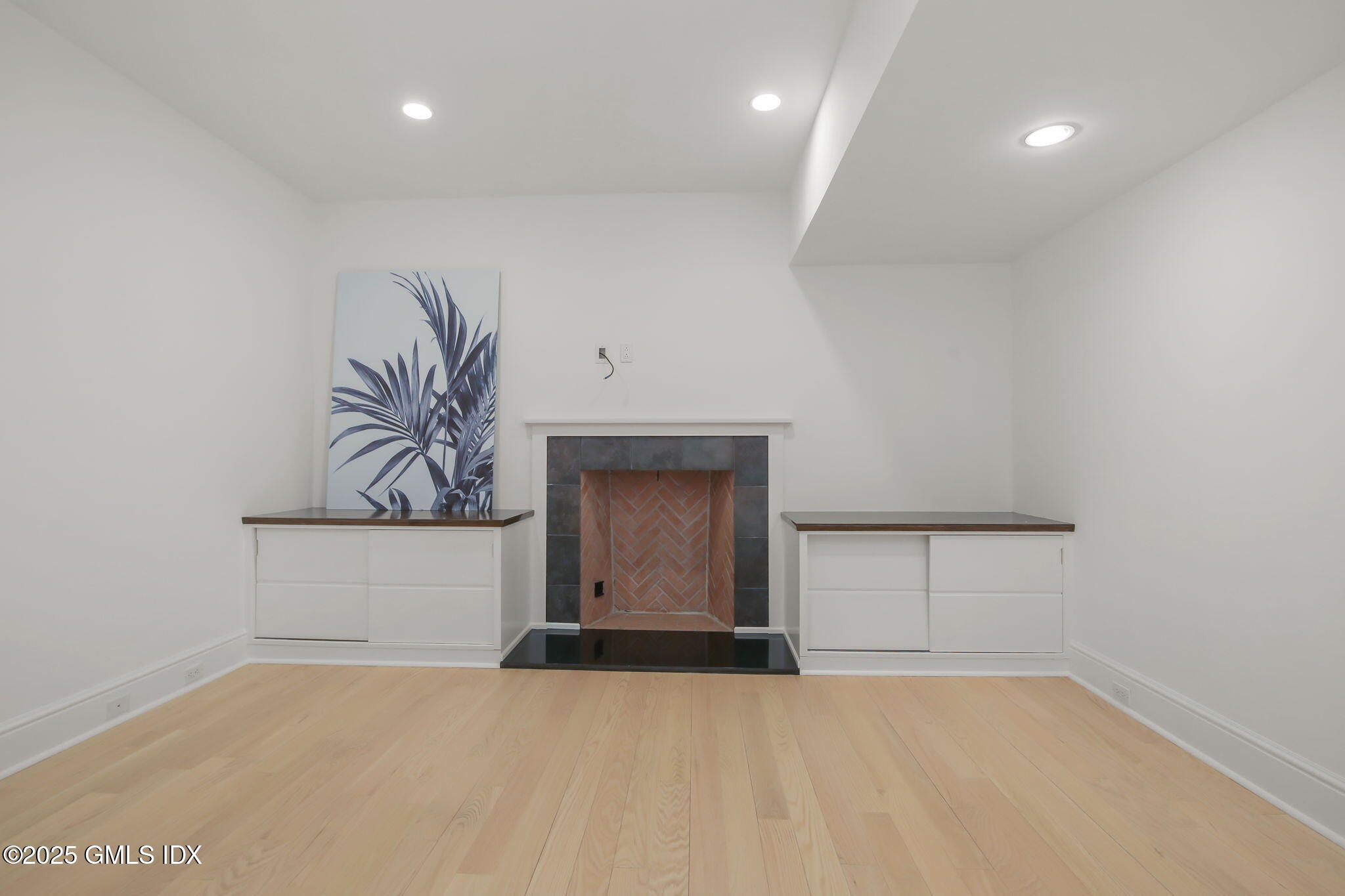 18 Shoal Point Lane