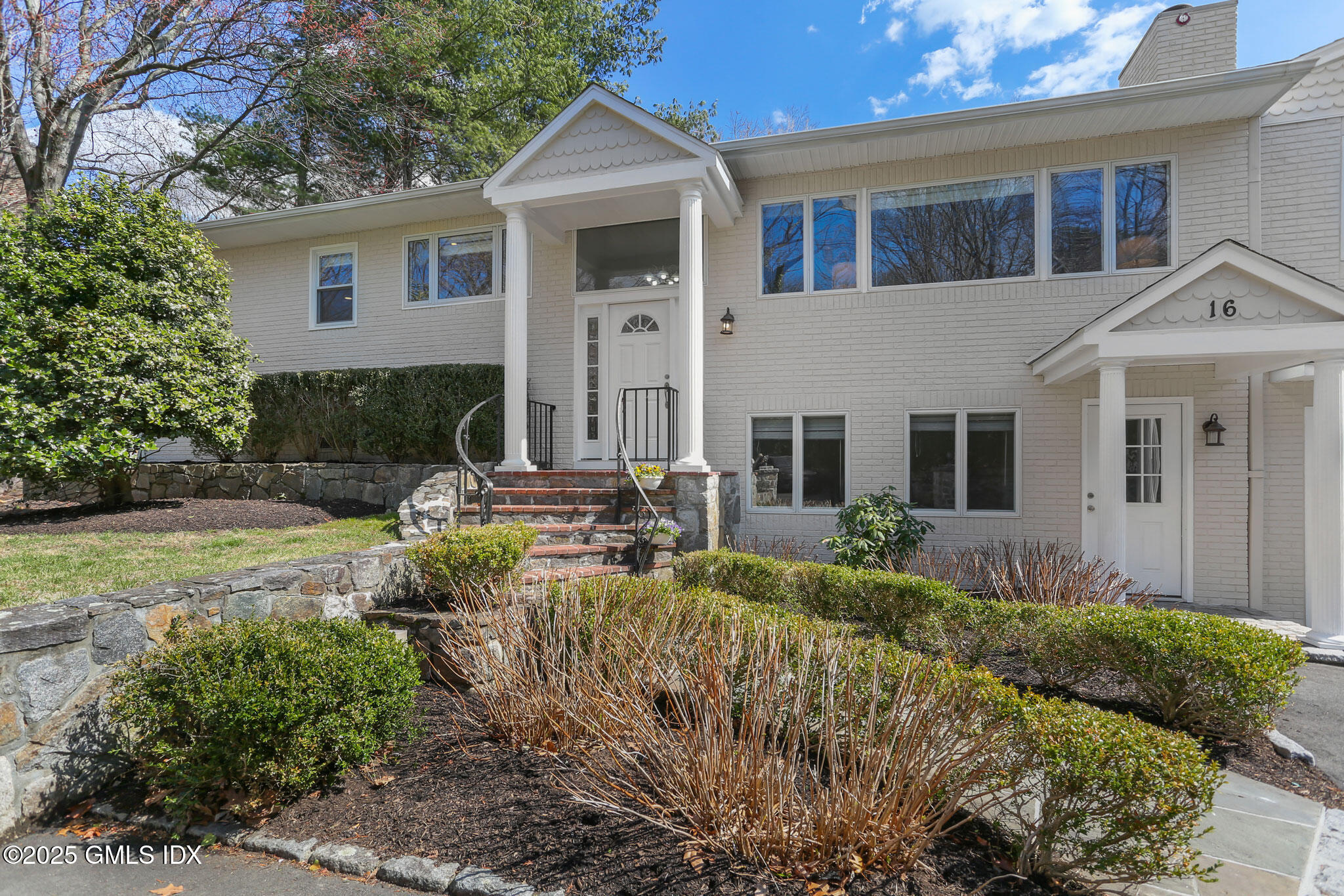 16 Dandy Drive