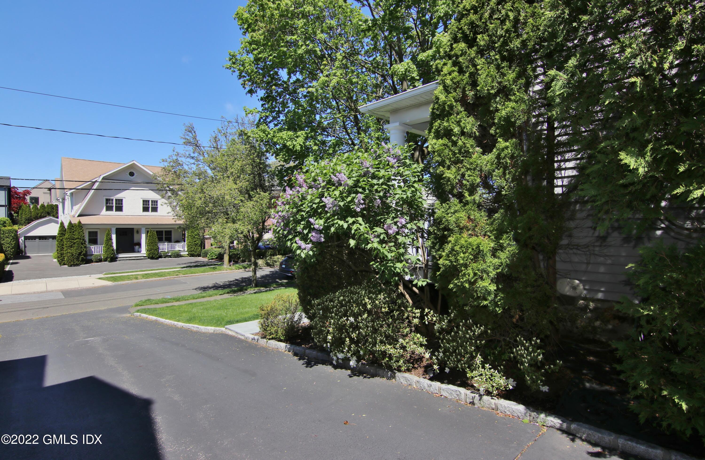 43 Connecticut Avenue, 1