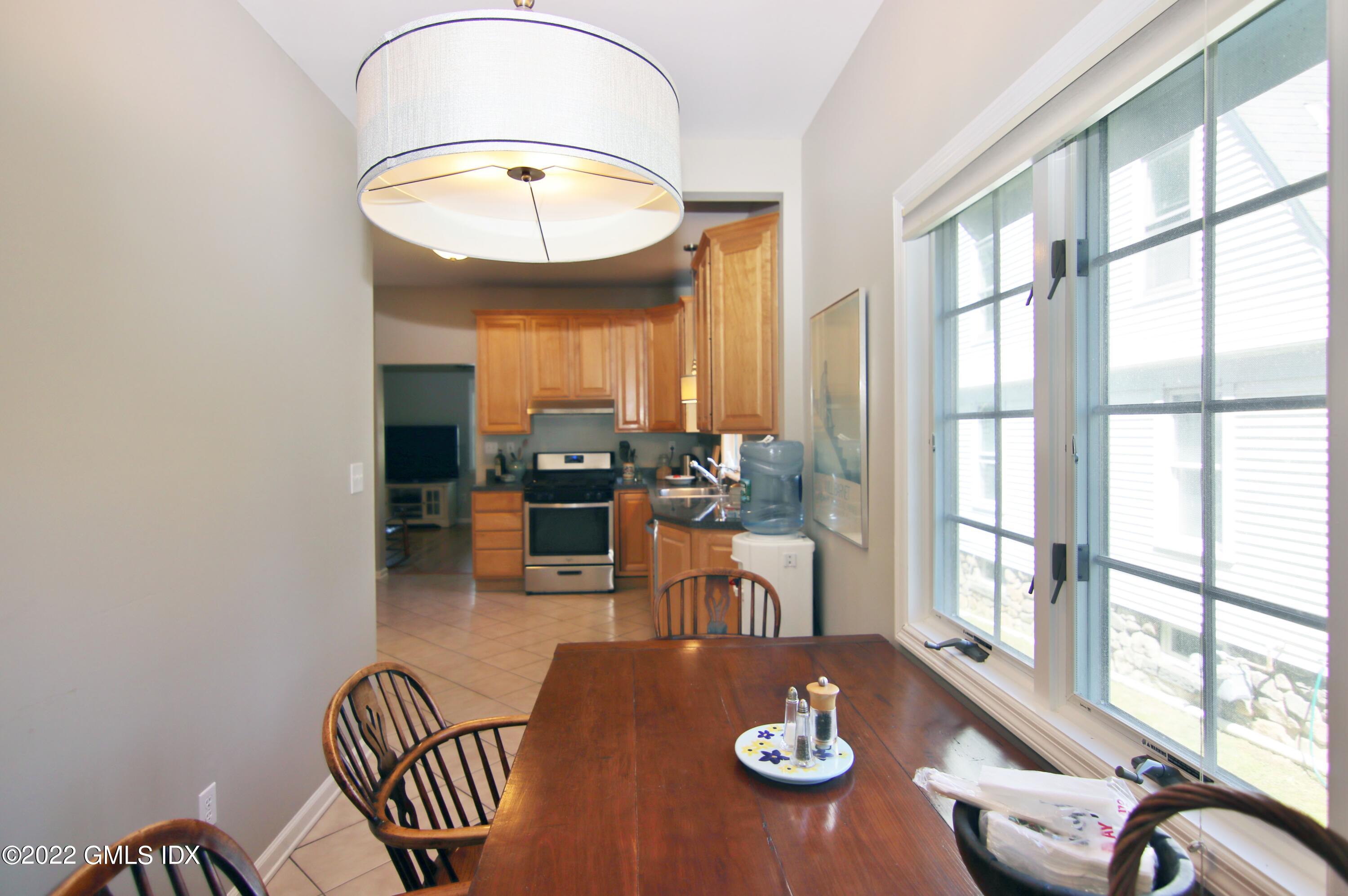 43 Connecticut Avenue, 1