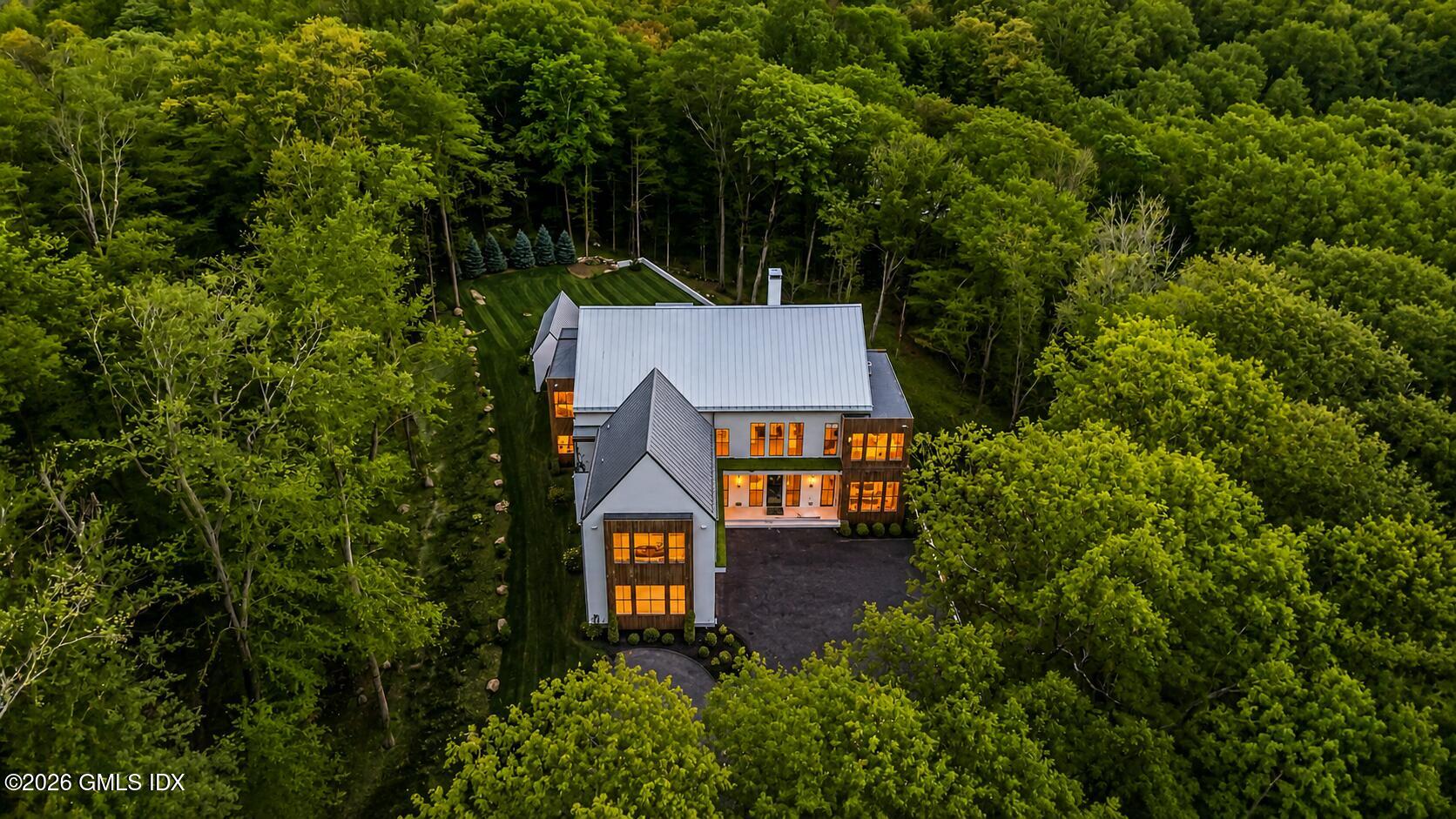41 Mohawk Lane