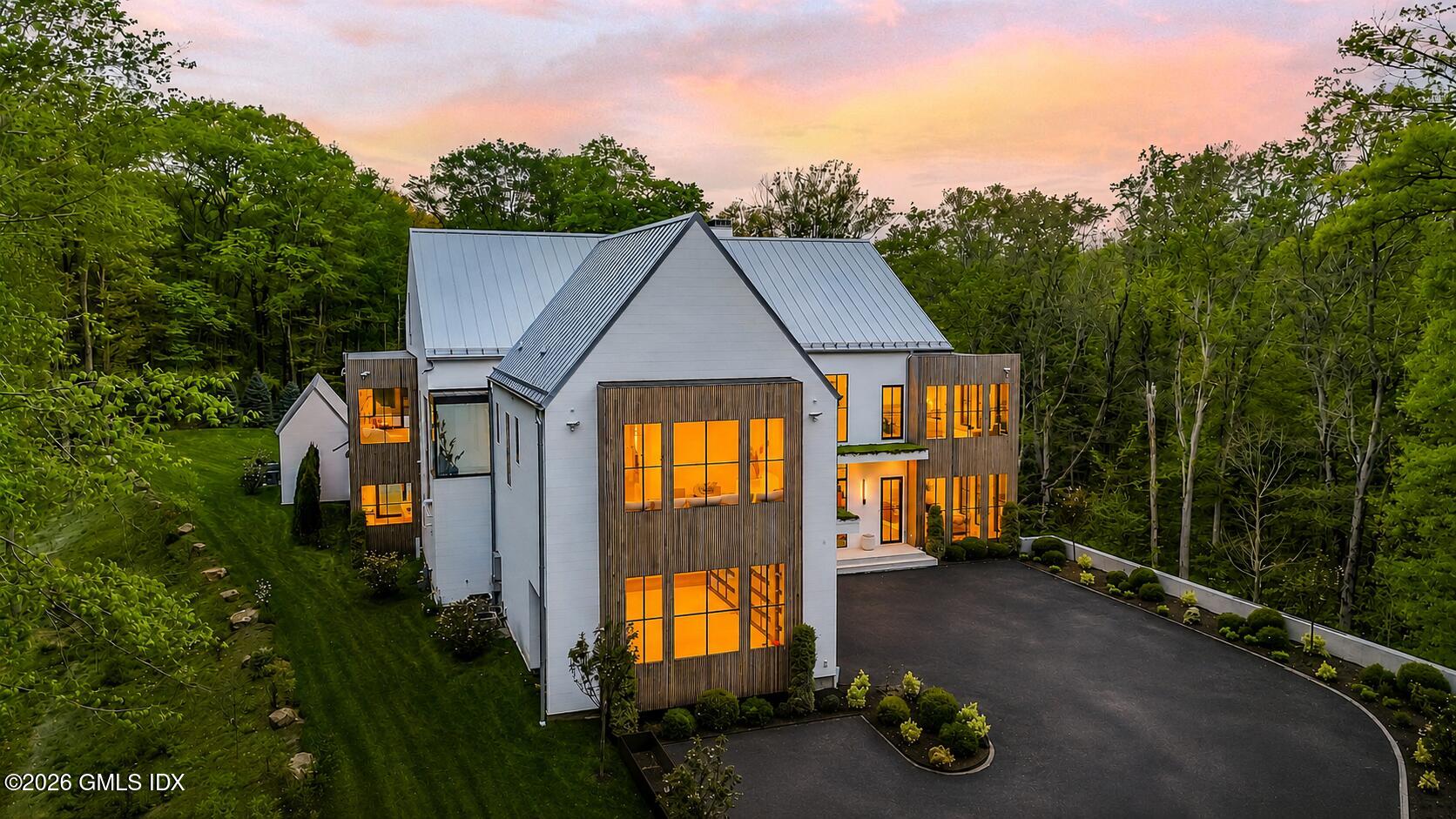 41 Mohawk Lane