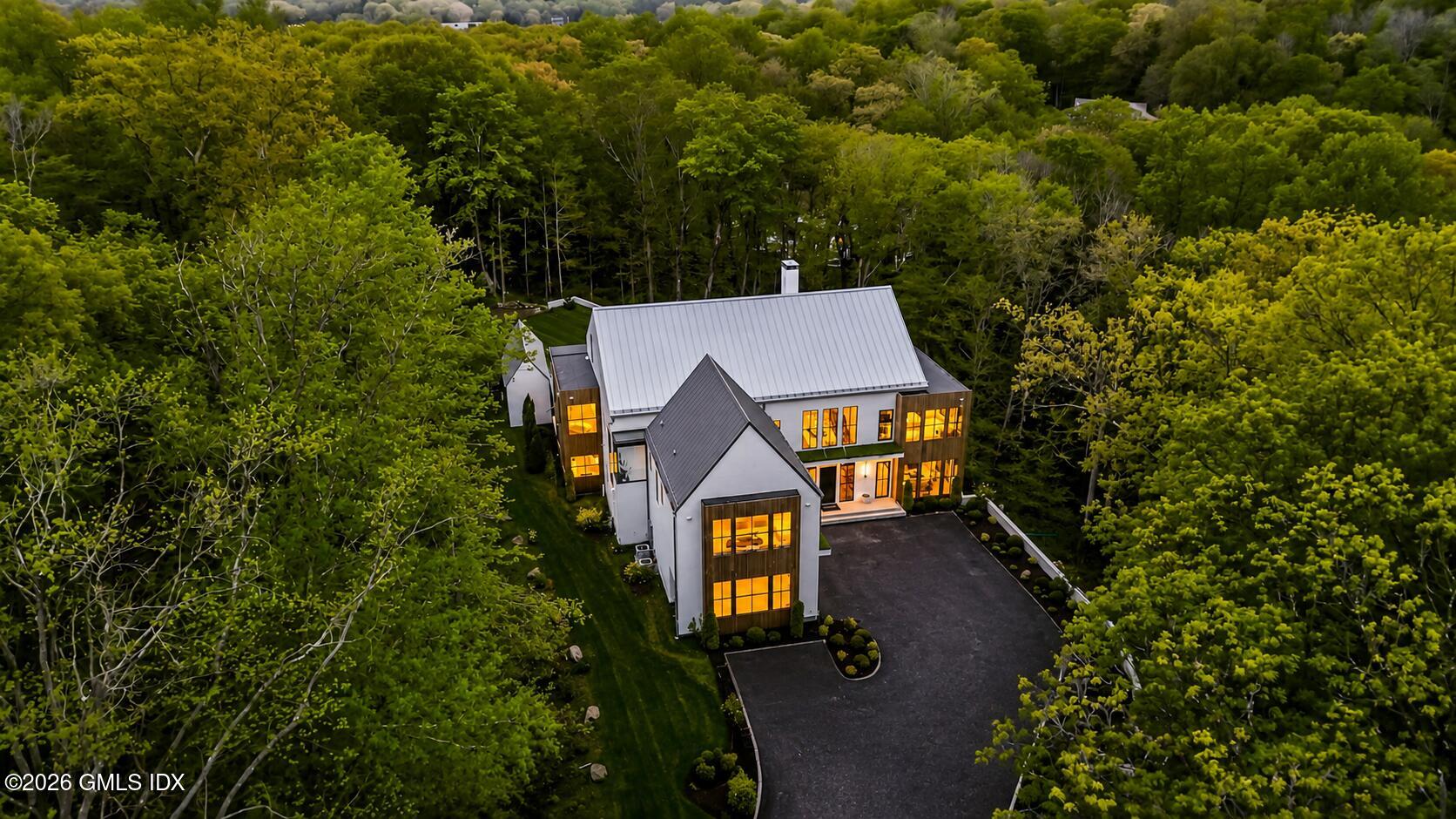 41 Mohawk Lane